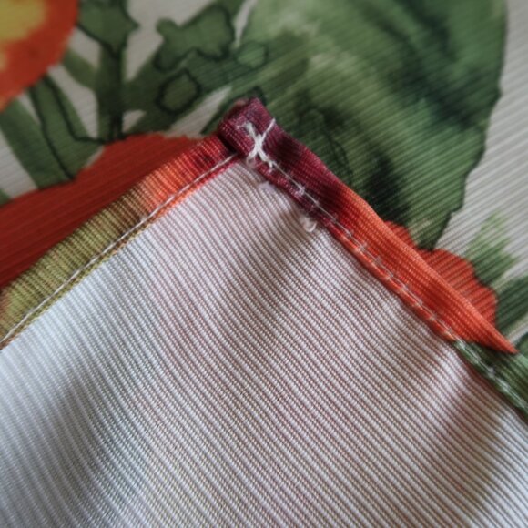 Croft & Barrow Tablecloth Tropical Floral Polyester Fabric 60" x 102" - Picture 4 of 7